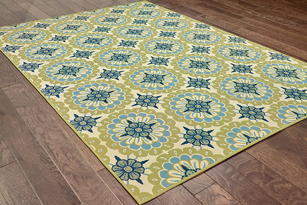 Oriental Weavers Caspian 8328W Green, Ivory