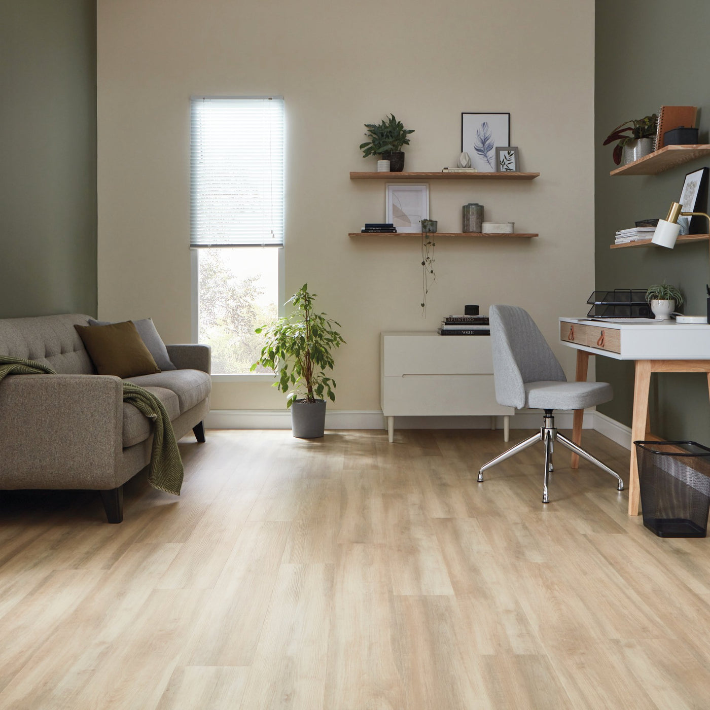 Karndean Korlok Reserve 7" x 48" Vinyl Plank